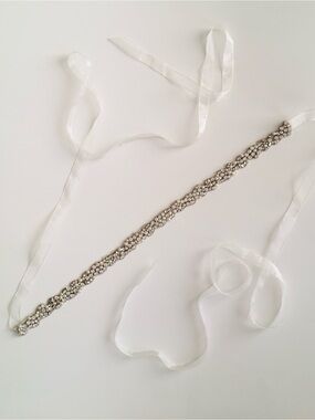 NWOT David's Bridal Pearl Crystal Cluster Sash Tie Back Wedding Waist Belt O/S